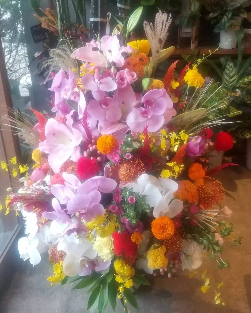 歯科医院の開業30周年祝いに花を贈るなら大阪の旭区にある花屋｜結いはなで